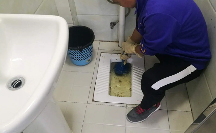西平疏通蹲坑